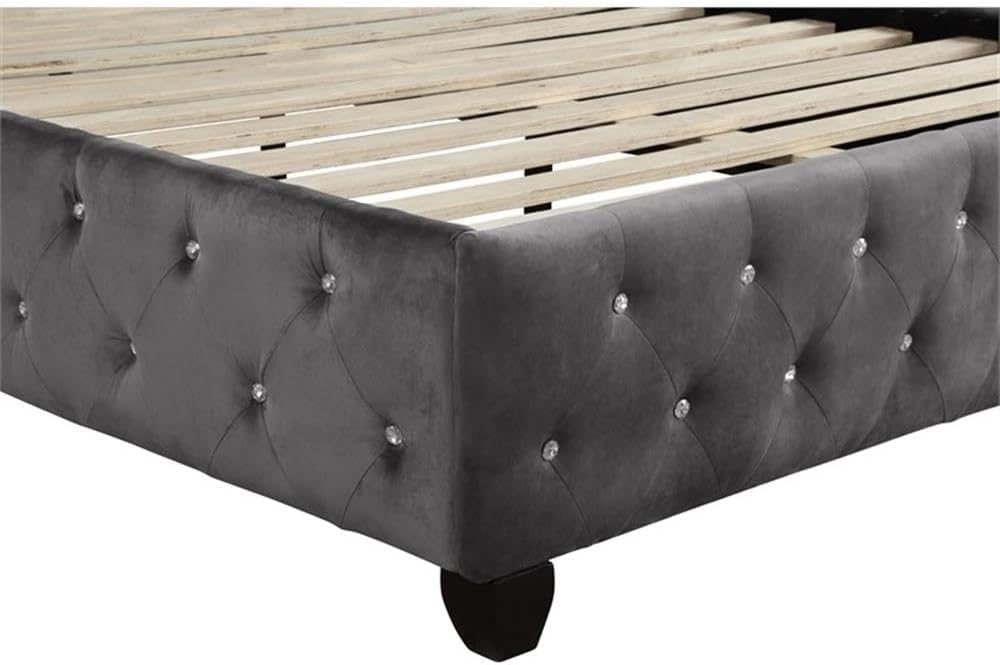Sophia Queen 5 Pc Upholstery Bedroom Set Made with Wood in Gray