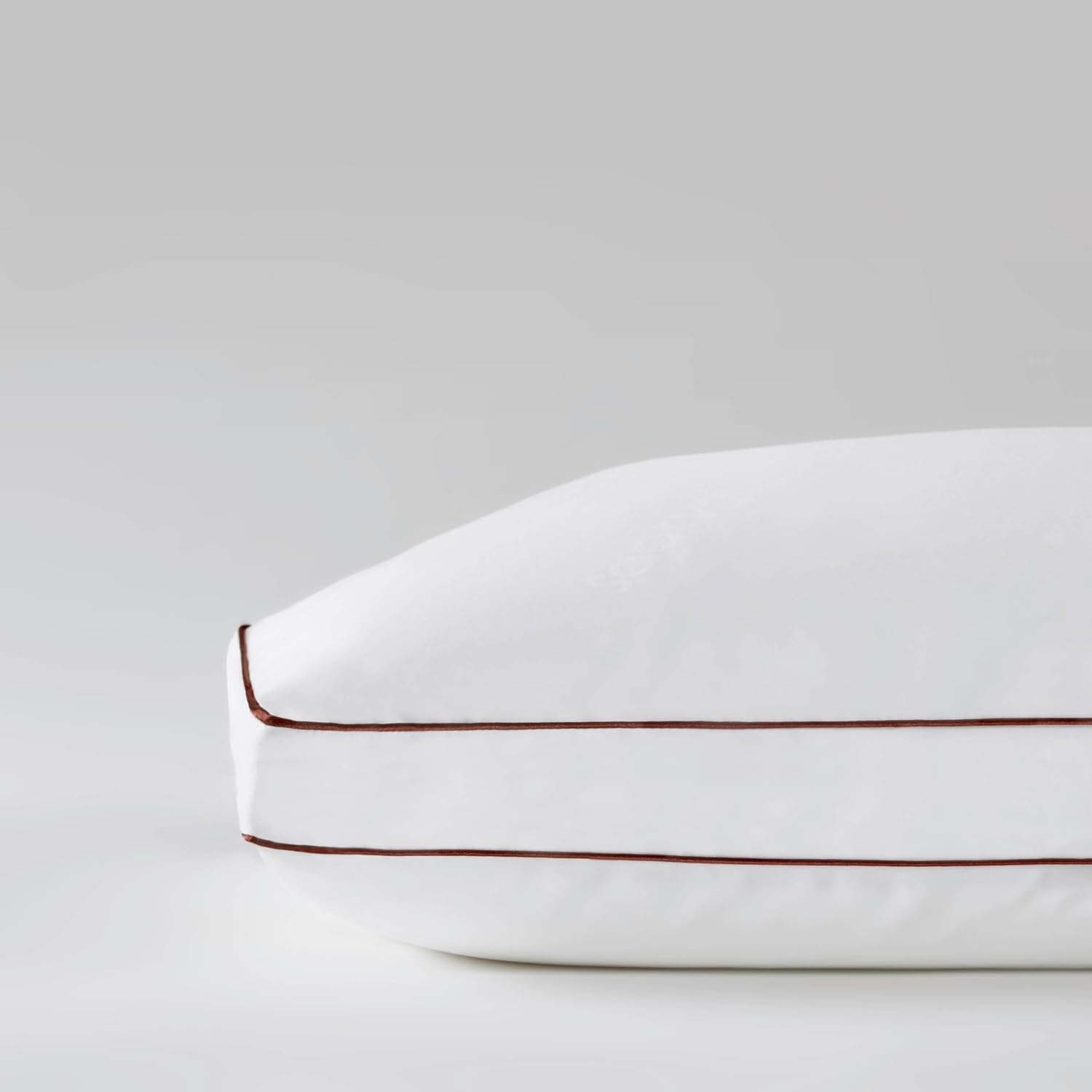 Saatva Latex Pillow - Standard Loft (4' - 5') - Hypoallergenic Pillow with Shredded Latex Core - Breathable - Machine Washable Organic Cotton Cover - King (34'x18') 1 Pack