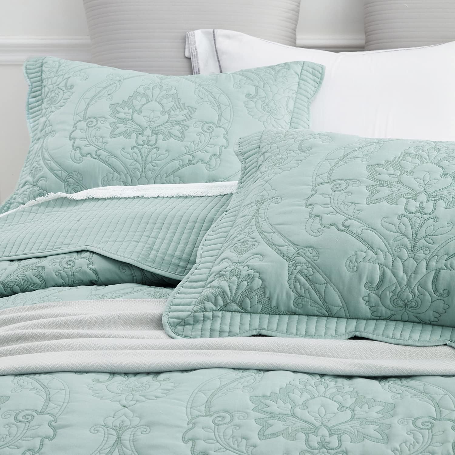 CHIXIN Bedspread Coverlet Set Queen Size - Lightweight Bedding Cover - Beautiful Stitching - 5 Piece Reversible Bedspread - Gorgeous Damask Paisley Pattern (Queen, Seaglass)