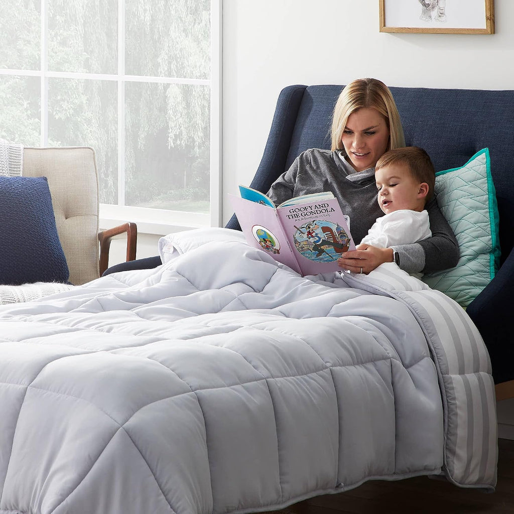 Lucid 5 Inch Memory Foam Mattress - Firm Feel - Infused with Refreshing Bamboo Charcoal and Cooling Gel - Bed in a Box - Temperature Regulating - Short Queen Size - RV or Camper Van Size