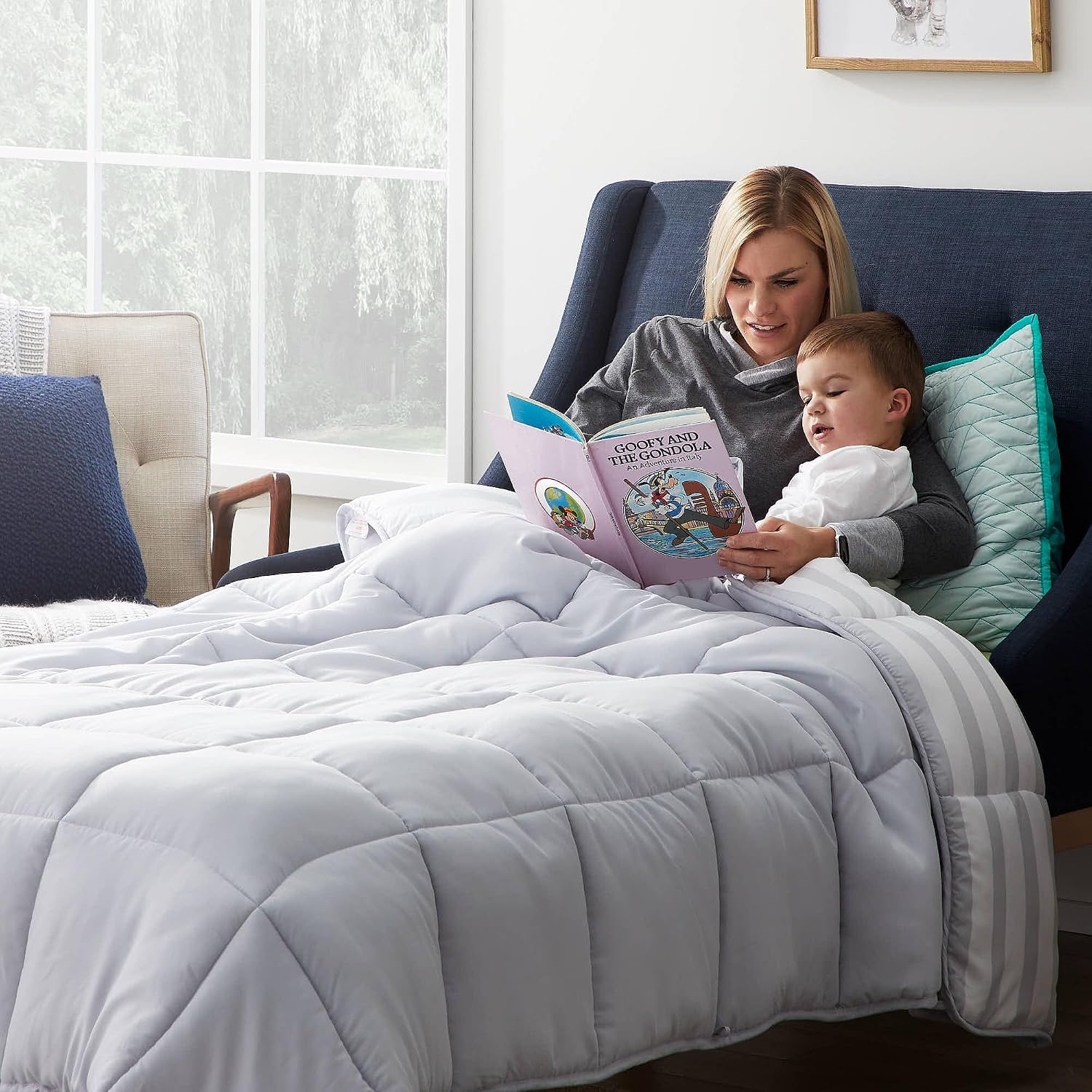 Lucid 5 Inch Memory Foam Mattress – Low Profile - Firm Feel - Infused with Bamboo Charcoal and Gel - Bed in a Box - Temperature Regulating - Breathable - Queen Size