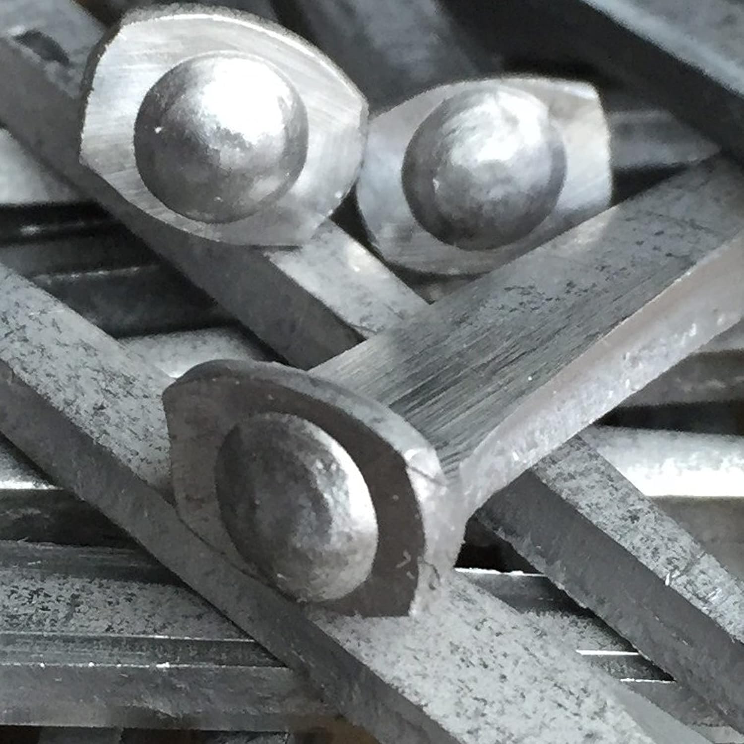 2.5'- COMMON ROSE HEAD Nails - Metallic Color - Antique rustic restoration accent nails for hanging, furniture, cabins, shutters, flooring – Decorative clavos nails – Distinct SQUARE HEAD Nail 2.5 in