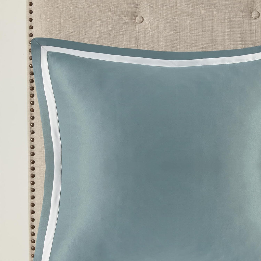 Madison Park Odette Cozy Comforter Set Jacquard Damask Medallion Design - Modern All Season, Down Alternative Bedding, Shams, Decorative Pillows, Cal King(104 in x 92 in), Aqua