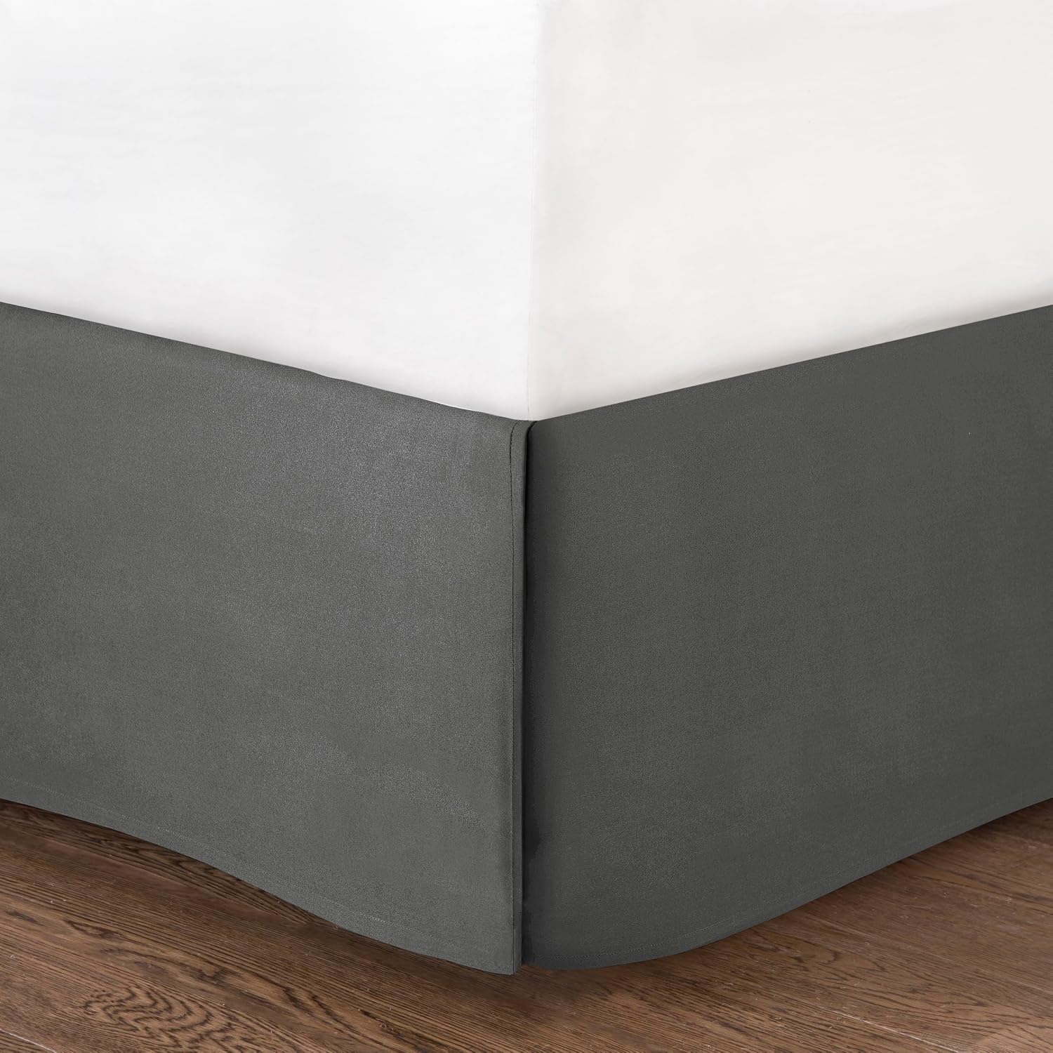 Madison Park Walter Comforter - Luxe Seersucker Print Design, All Season Down Alternative Bedding, Matching Shams, Bedskirt, Decorative Pillows, Grey King(104'x92') 7 Piece