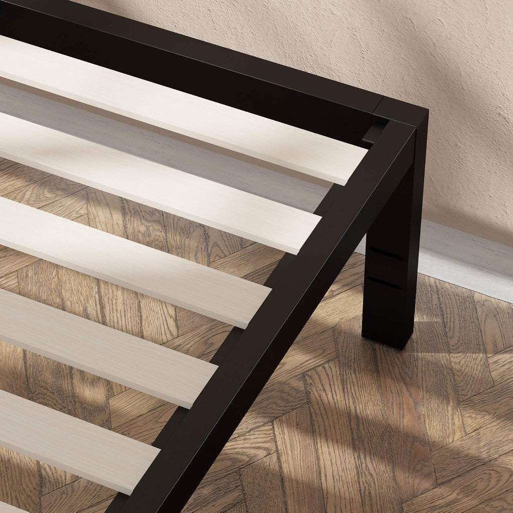 ZINUS Lorrick Metal Platform Bed Frame, Mattress Foundation, Easy, Bolt Free Assembly, Queen, Black