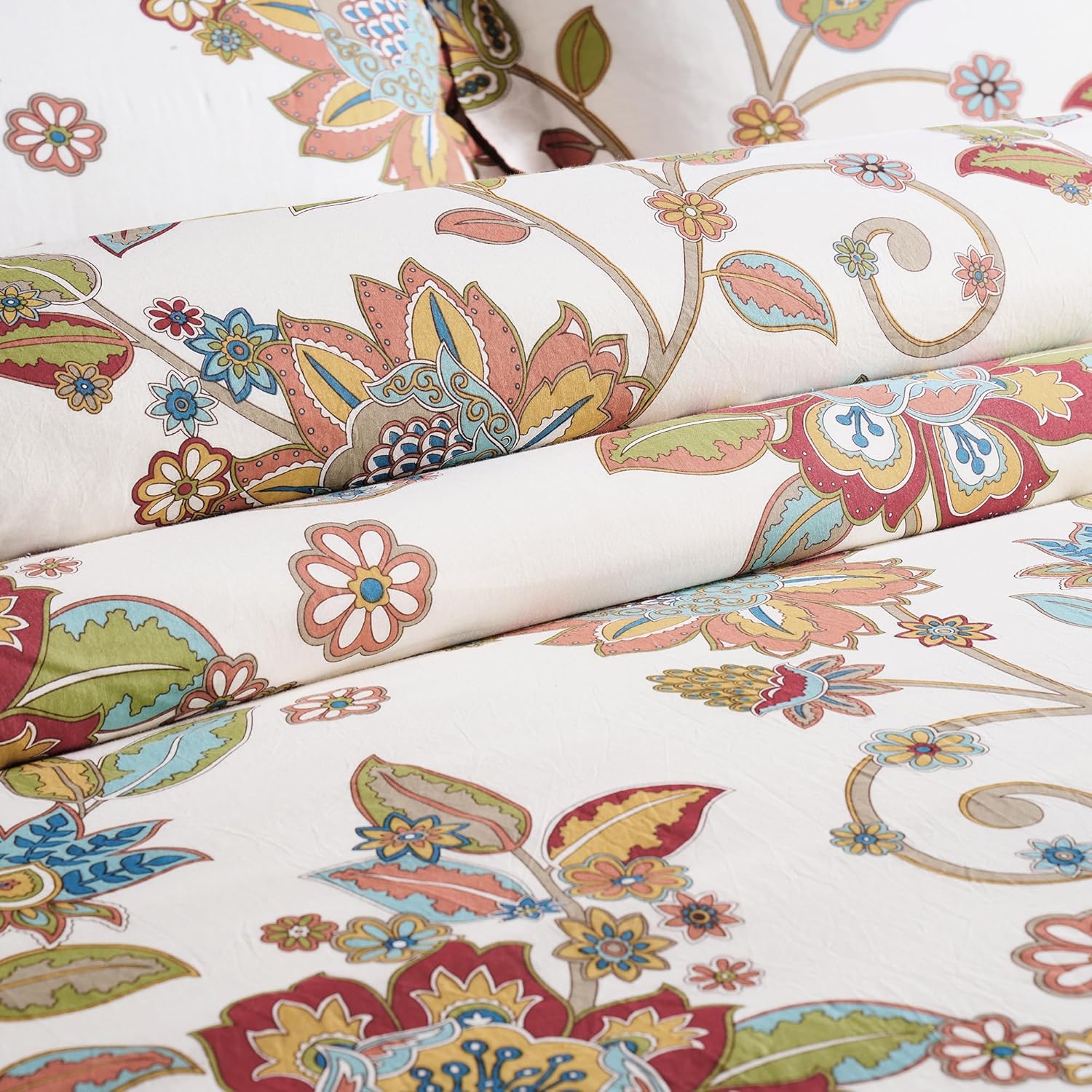 Levtex Home - Clementine Comforter Set - Twin Comforter (68x88in) and 1 Standard Sham (20x26in) - Bohemian Floral Vine Design - Multicolor - Reversible - Cotton