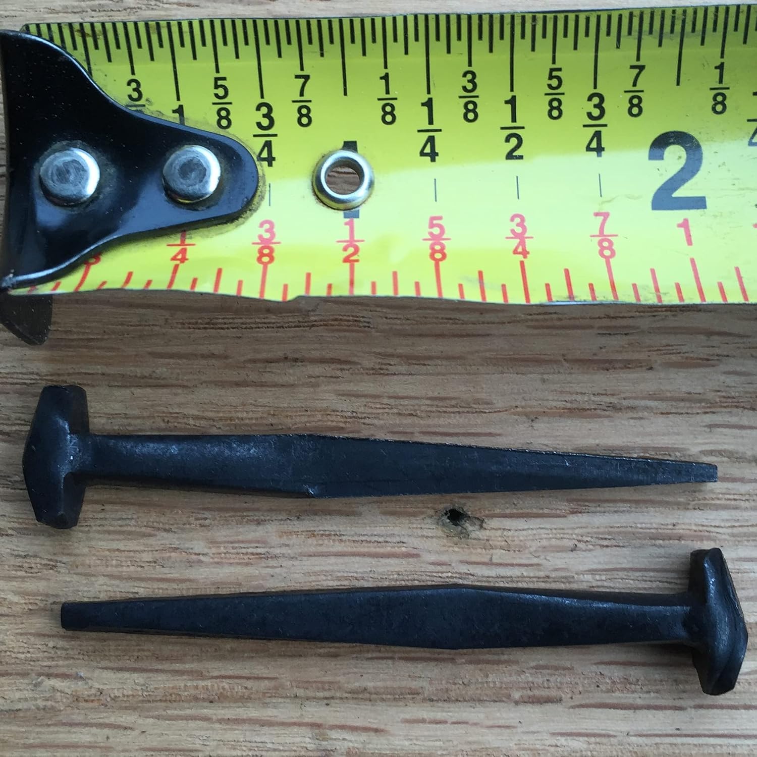 1.5'- Wrought Head Iron Nails – Antique Black rustic restoration accent nails for hanging, furniture, cabins, shutters & flooring – Decorative clavos nails – Distinct wrought rose head – 1.5 in