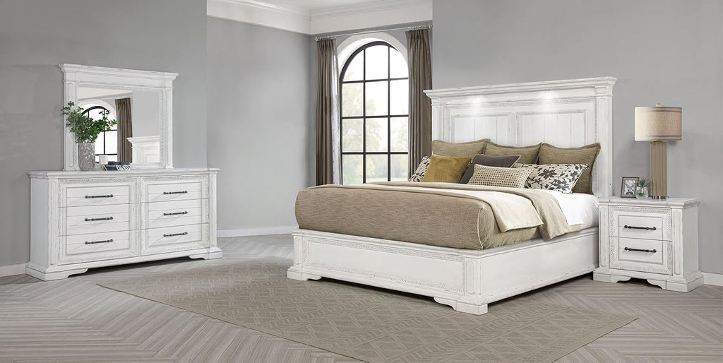 Coaster Home Furnishings - McKinney - Wood - 4-Piece Bedroom Set with Crown Moldings and USB Ports - Bedroom - Queen Size - Vintage White - 215871Q-S4