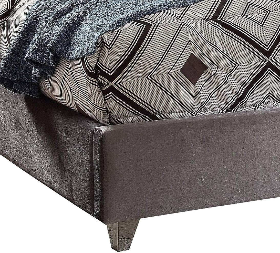 Meridian Furniture Aiden Collection Modern | Contemporary Velvet Upholstered Bed with Deep Button Tufting, Solid Wood Frame, and Custom Chrome Legs, King, Grey