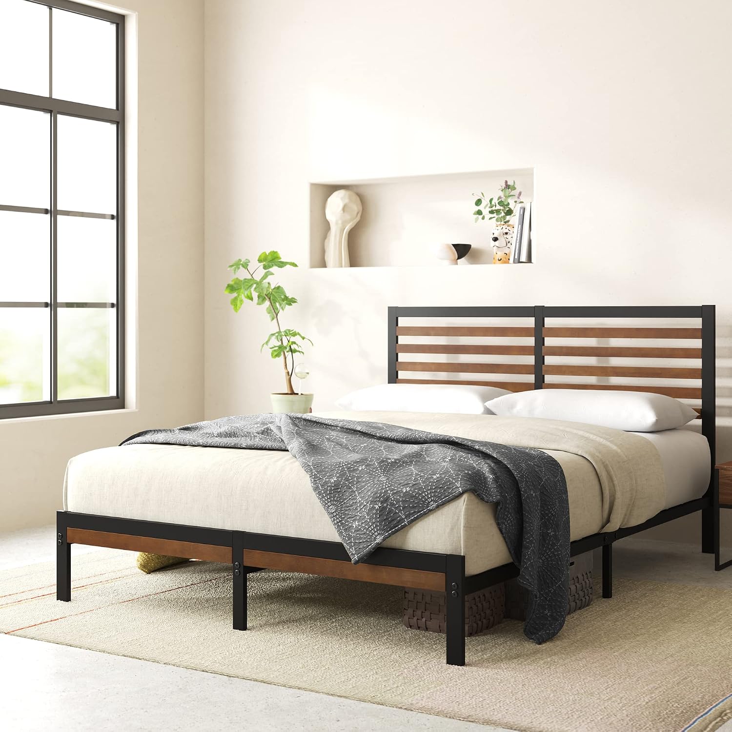 Zinus Kai Bamboo and Metal Platform Bed Frame with Headboard, No Box Spring Needed, Easy Assembly, Queen, Brown