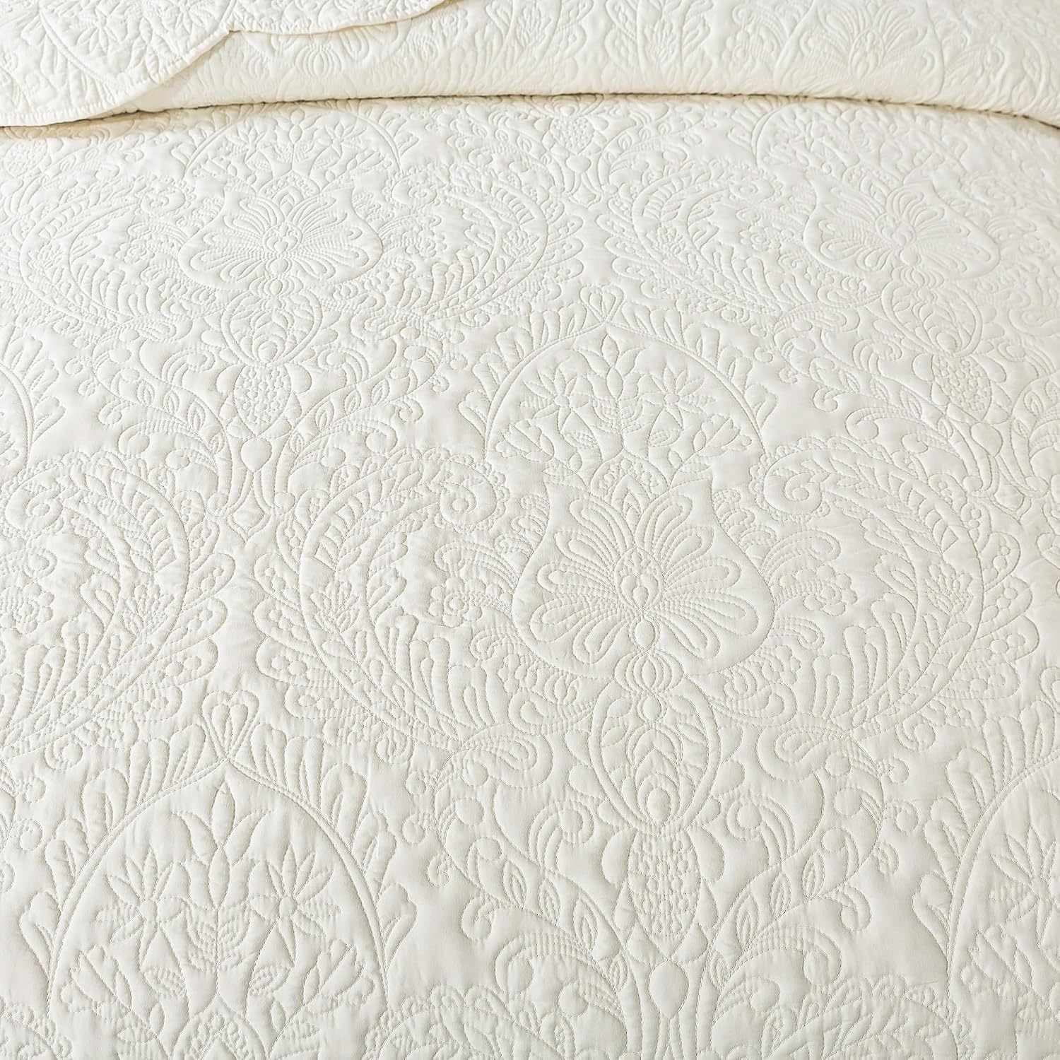 HoneiLife Oversized King Bedspreads 128x120 - California King Quilts 4-Piece, Cal King Quilt Sets,Rustic Bedding Sets King Size,Reversible Coverlets Lightweight Bedlinen Set for All Season Use-Beige