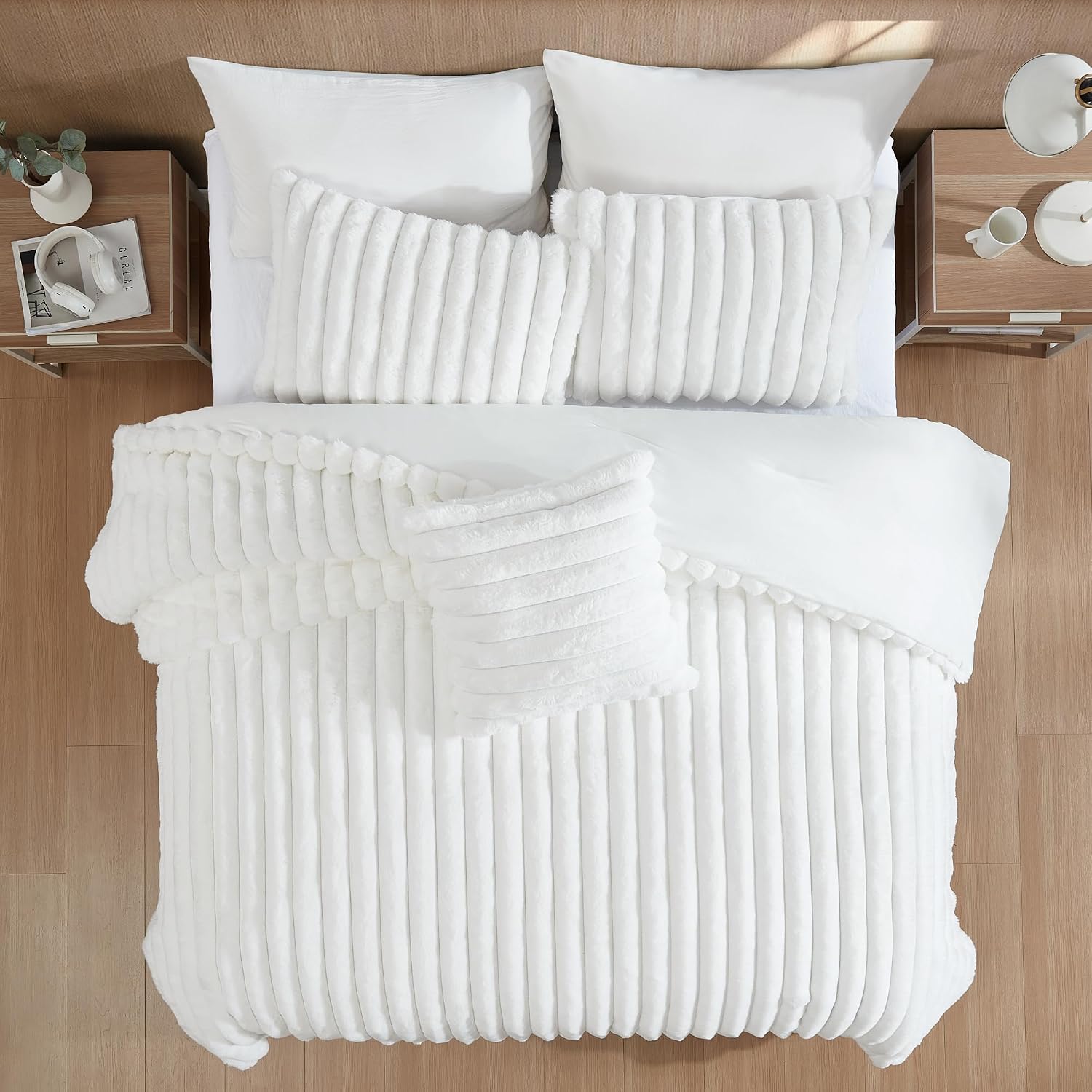 Riverbrook Home Everett Faux Fur 3-Piece Comforter Set, Twin XL, White