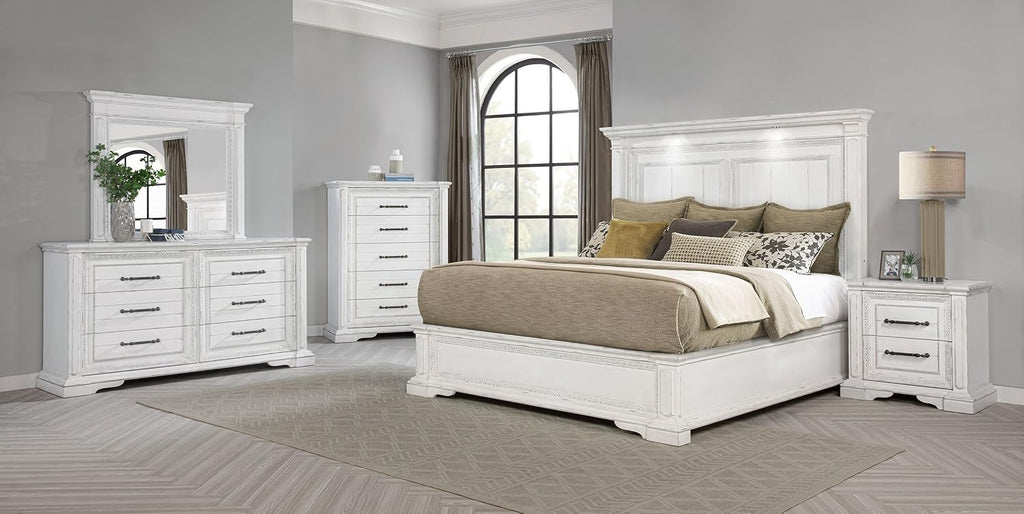 Coaster Home Furnishings - McKinney - Wood - 5-Piece Bedroom Set with Crown Moldings and USB Ports - Bedroom - Queen Size - Vintage White - 215871Q-S5