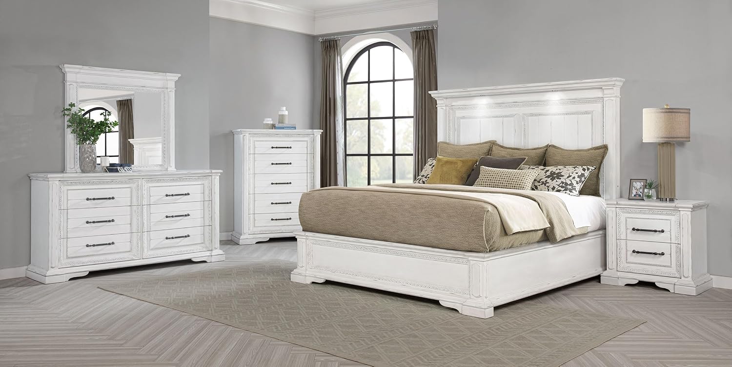 Coaster Home Furnishings - McKinney - Wood - 5-Piece Bedroom Set with Crown Moldings and USB Ports - Bedroom - California King Size - Vintage White - 215871KW-S5