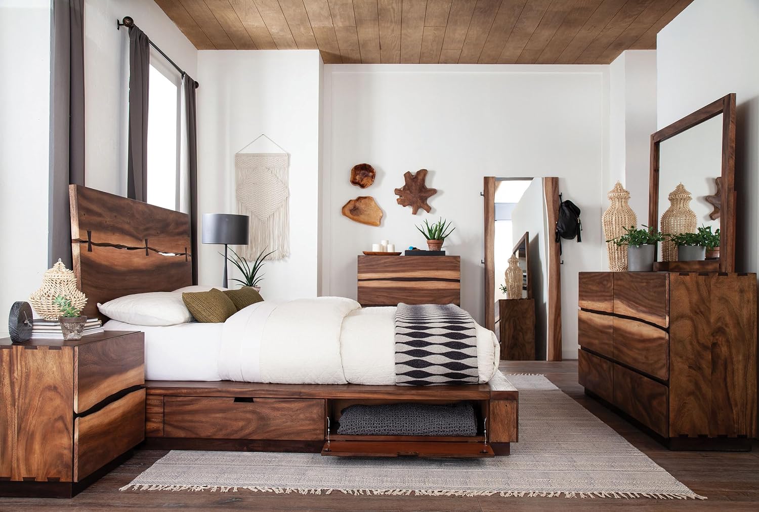 Coaster Home Furnishings Winslow Farmhouse 5-Piece Bedroom Set Live Edge Queen Size Storage Bed Frame 54-inch Headboard Smokey Walnut and Coffee Bean 223250SQ-S5