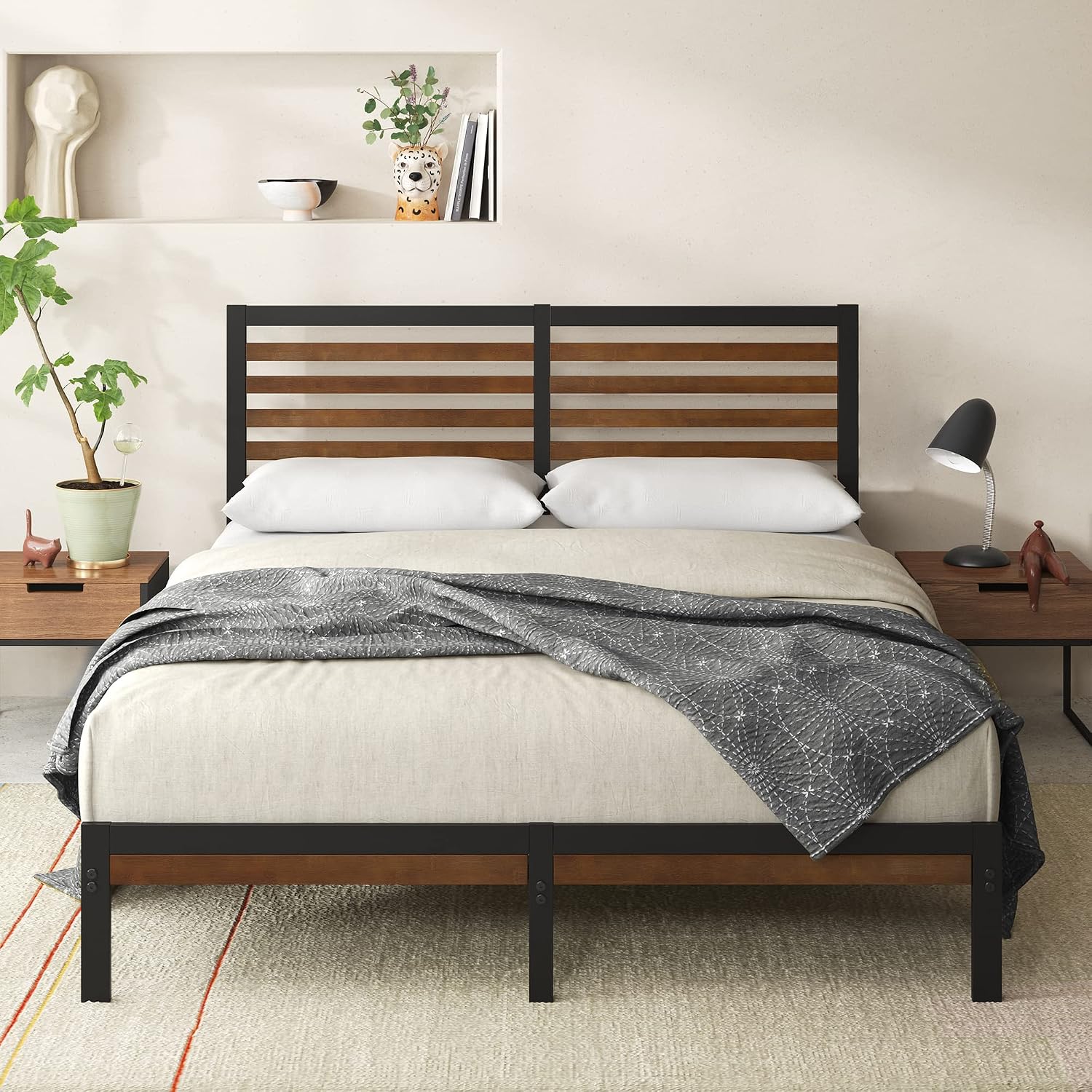 Zinus Kai Bamboo and Metal Platform Bed Frame with Headboard, No Box Spring Needed, Easy Assembly, Queen, Brown