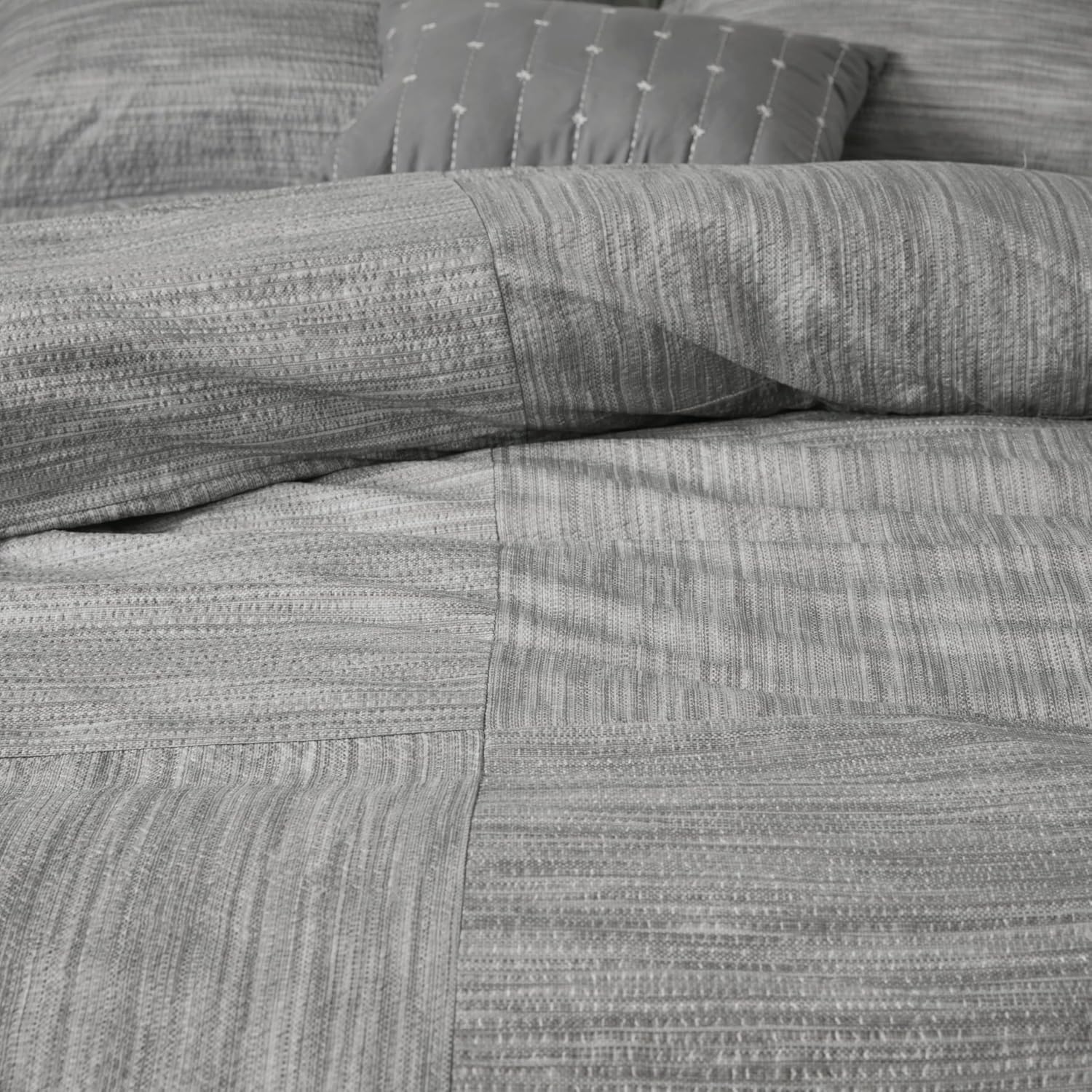 Madison Park Walter Comforter - Luxe Seersucker Print Design, All Season Down Alternative Bedding, Matching Shams, Bedskirt, Decorative Pillows, Grey King(104'x92') 7 Piece