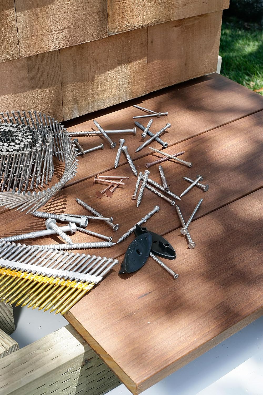 Simpson Strong-Tie S11A237KJT 20–22° Plastic Strip, Casing Head, Ring-Shank Nail — 2-3/8 in. x 11 ga. Tan (1000-Qty)
