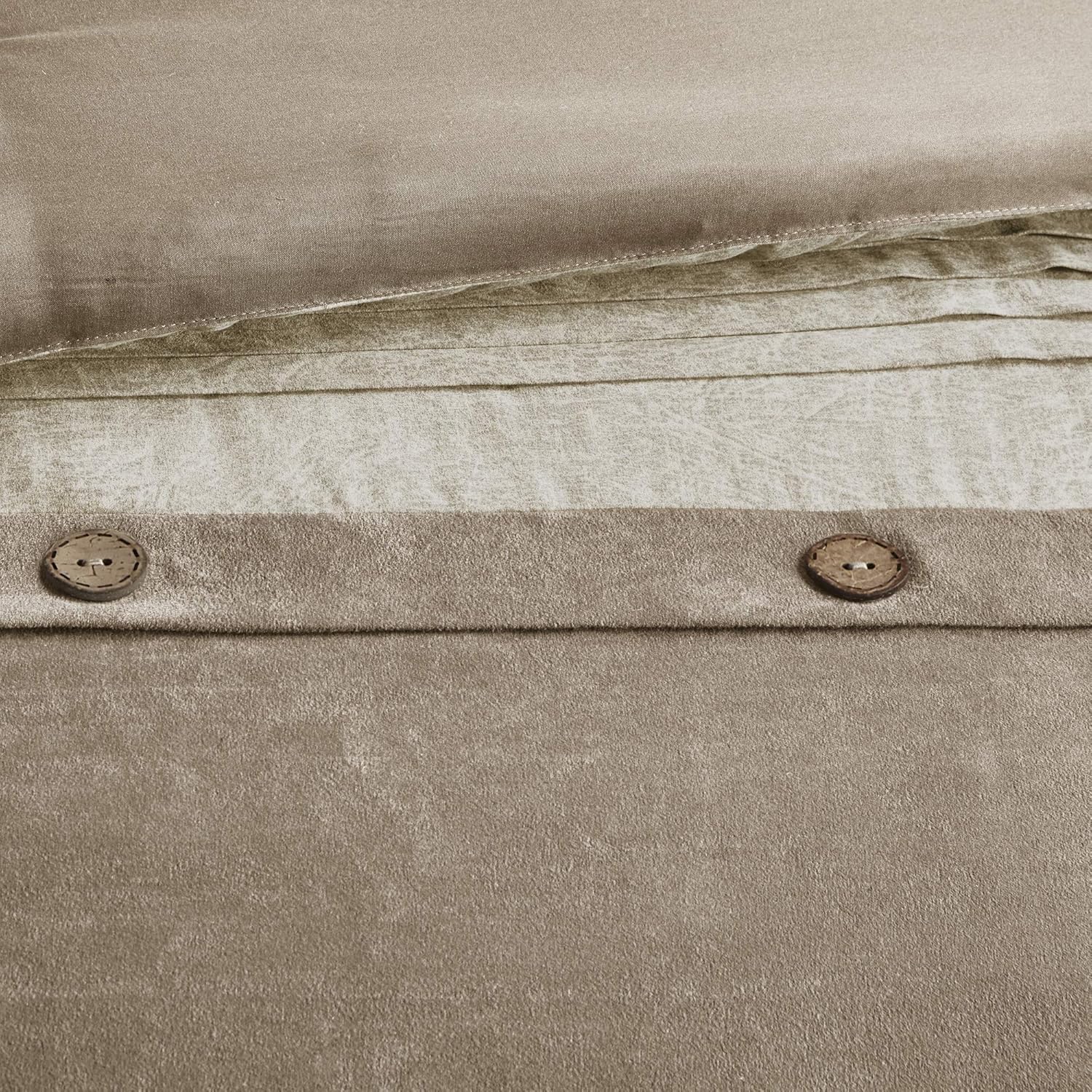 Madison Park Boone Cozy Comforter Set, Faux Suede, Deluxe Hotel Styling All Season Down Alternative Bedding Matching Shams, Decorative Pillow, King (104 in x 92 in), Rustic Tan 7 Piece