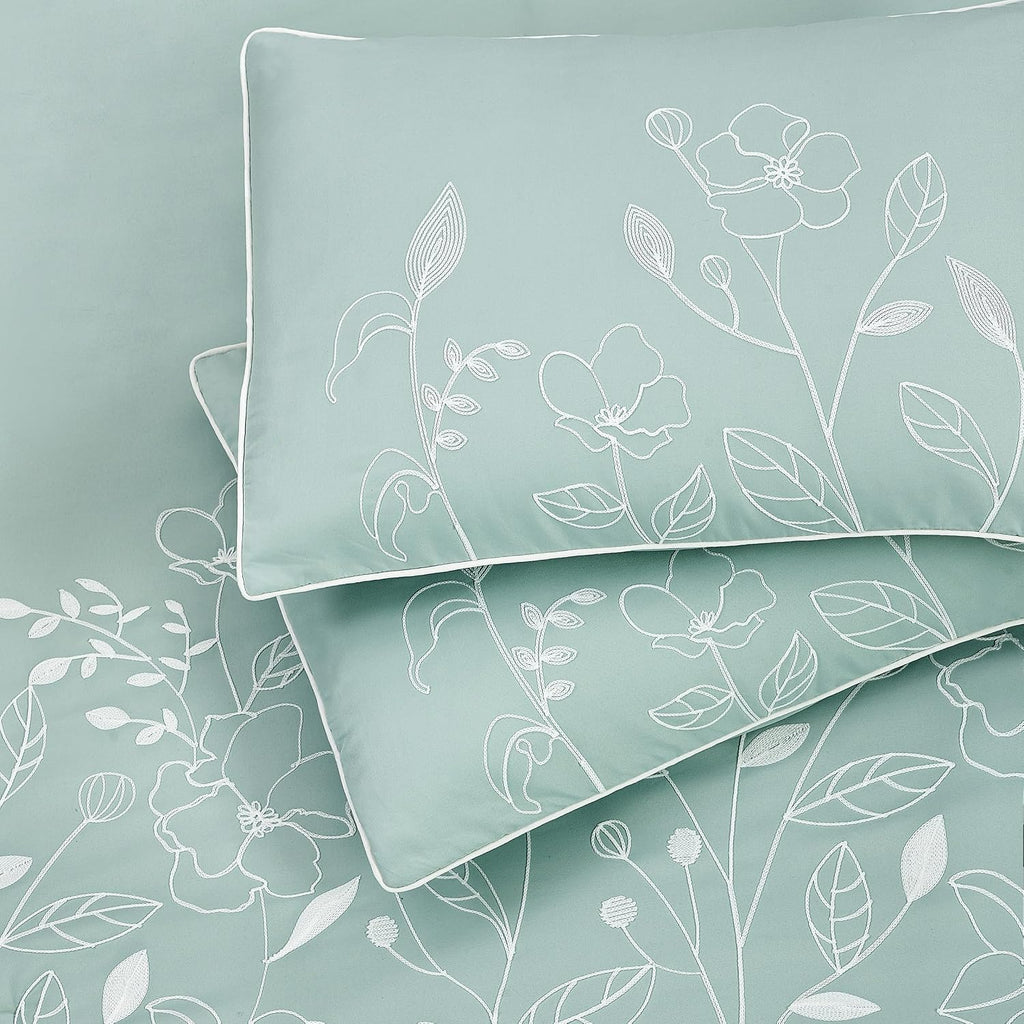 Stratford Park 7 Piece Green Comforter Set, Embroidery, Queen Size, Girls Bedding, All Season Bedding Set, Unique Pattern, Matching Decorative Pillows, Pillow Sham