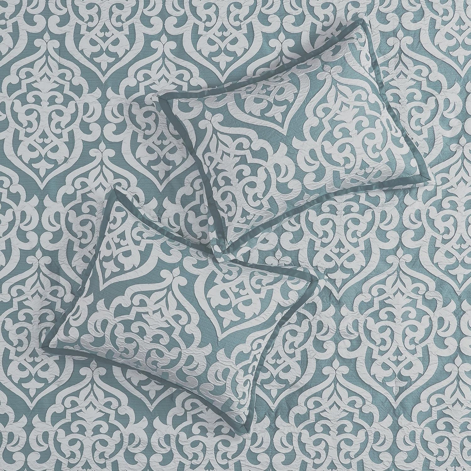 Madison Park Odette Cozy Comforter Set Jacquard Damask Medallion Design - Modern All Season, Down Alternative Bedding, Shams, Decorative Pillows, Cal King(104 in x 92 in), Aqua