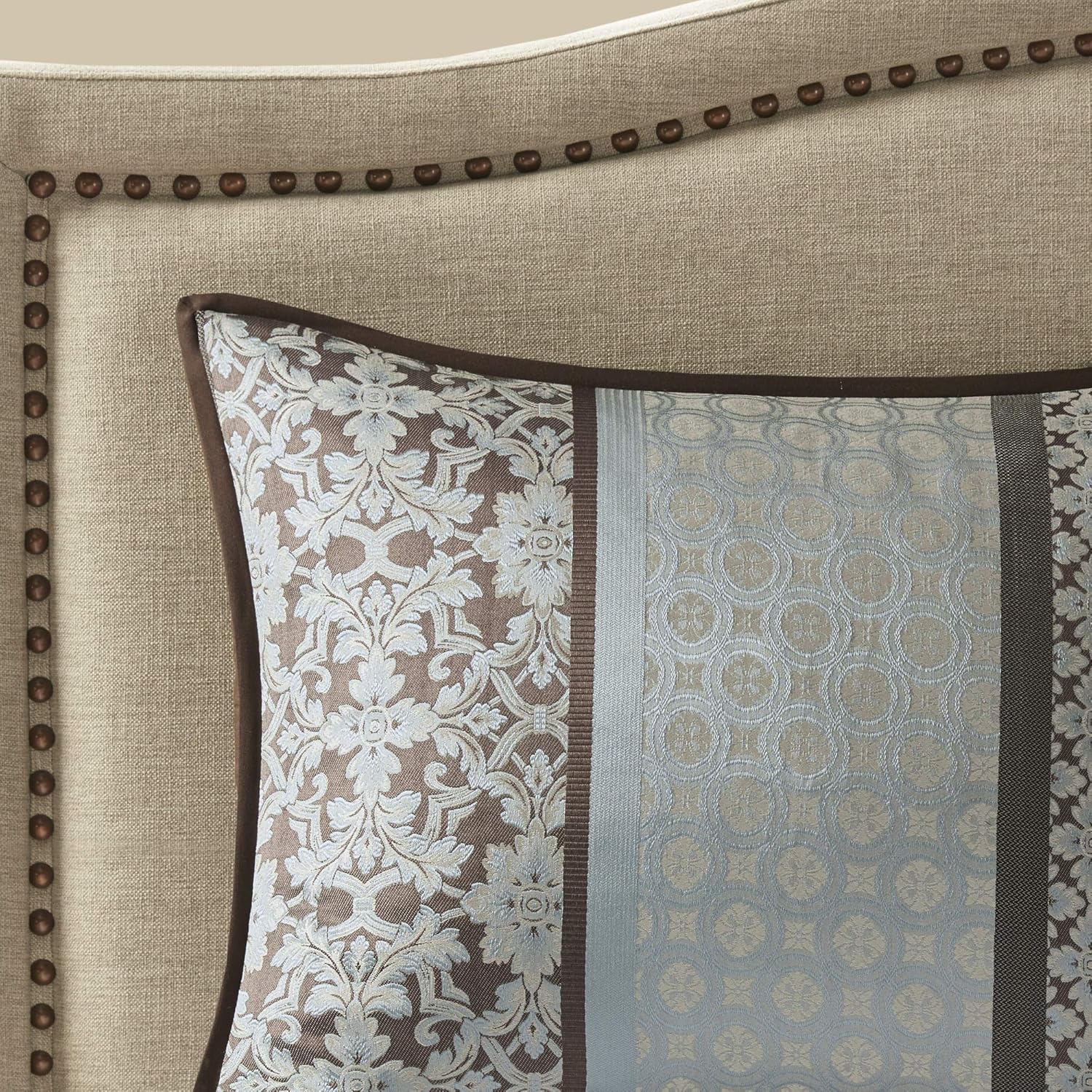 Madison Park Princeton Cozy Comforter Set - Luxurious Jaquard Traditional Damask Design, All Season Down Alternative Bedding with Matching Shams, Decorative Pillow, Cal King(104'x92'), Blue 7 Piece