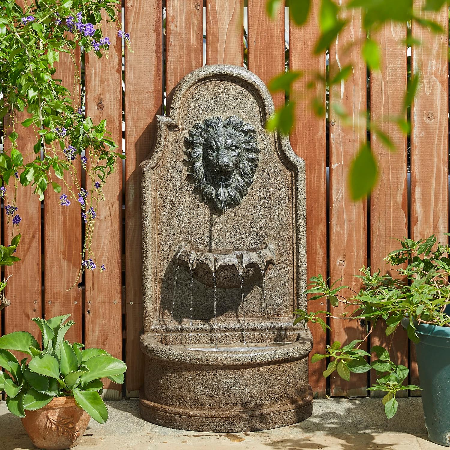 Glitzhome 3-Tier Outdoor Water Fountain with LED Light, Oversized Vintage European Style Lion Head Waterfall Fountains, Rustic Faux Granite Fountain for Garden Patio Deck Porch, 31.75'H