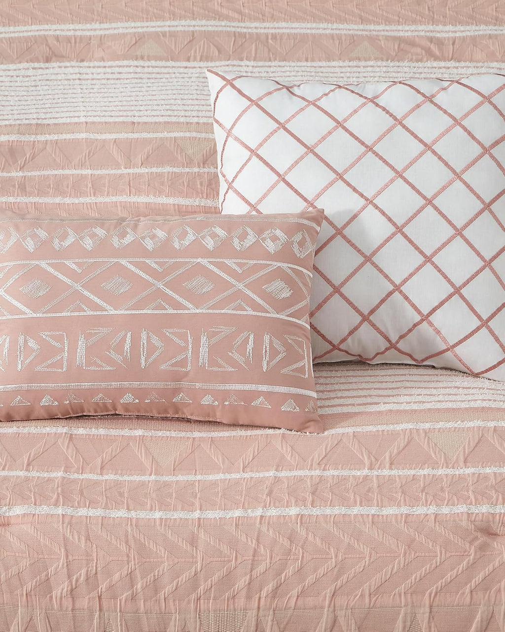 LANCO MODERN LIFESTYLE Cotton Comforter Set Queen, Gorgeous Geometric Jacquard, Blush Soft Lightweight Bedding Set for All Seasons, Bedskirt, Pillow Shams and Decor Pillows