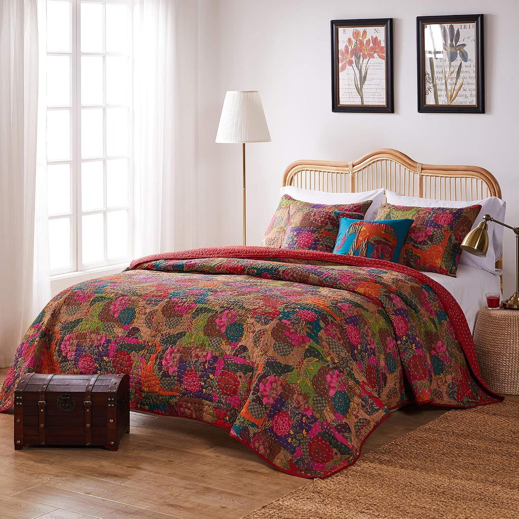 Greenland Home Jewel 100% Cotton Kantha Quilted Reversible Bedding Set, Twin (4 Piece), Red