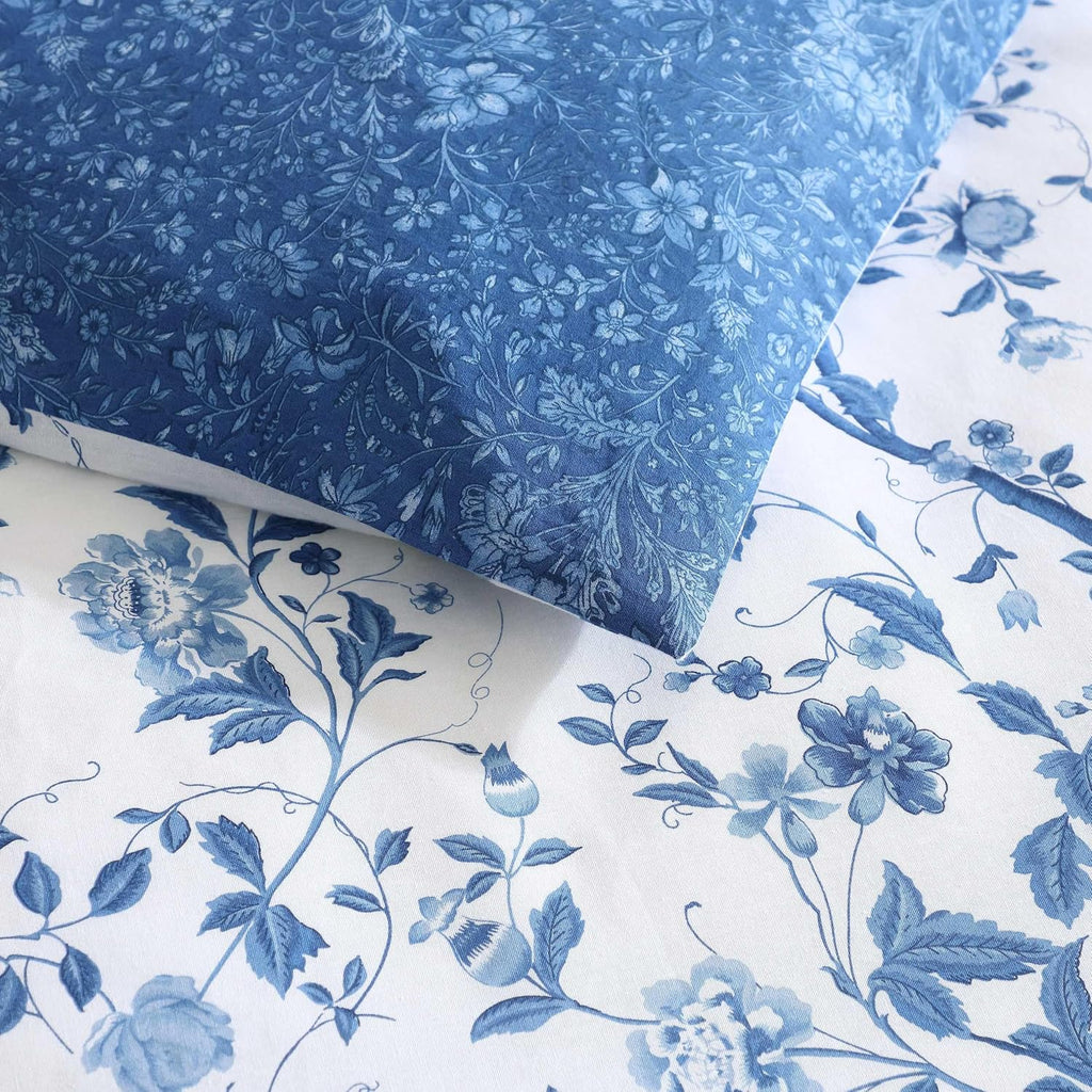 Laura Ashley – Queen Comforter Set, Reversible Floral Bedding with Matching Shams & Bonus Decorative Pillows, Medium Weight, 7-Piece, College Dorm Room Essentials (Elise Blue)